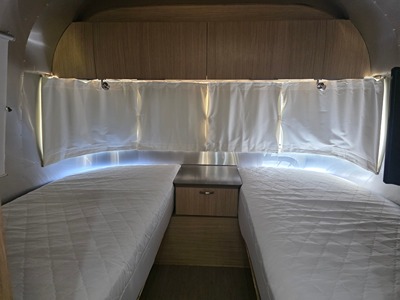 2017 AIRSTREAM FLYING CLOUD photo 7