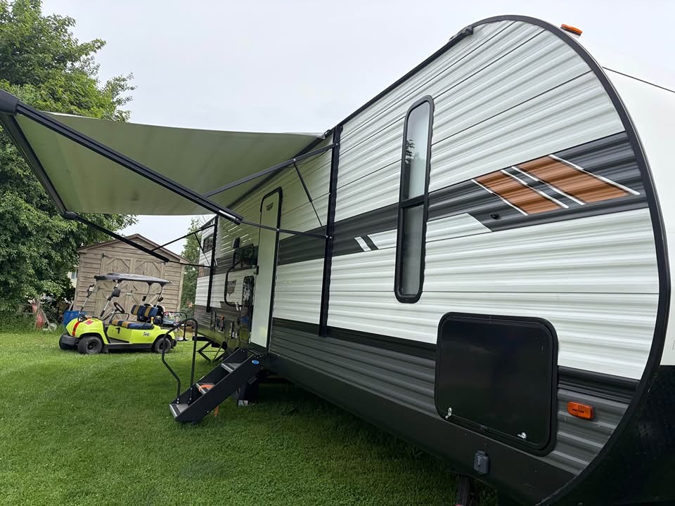 2021 FOREST RIVER WILDWOOD exterior
