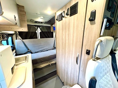2022 WINNEBAGO SOLIS photo 9