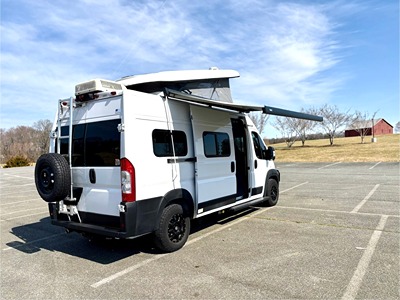 2022 WINNEBAGO SOLIS photo 5