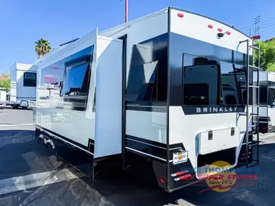 2026 Brinkley Model Z photo 4