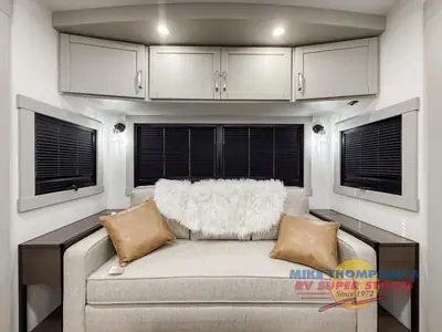 2026 Brinkley Model Z photo 12