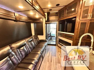 2021 Dutchmen RV Voltage photo 20
