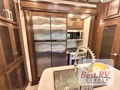 2021 Dutchmen RV Voltage photo 37