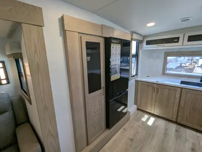 2027 Forest River Rockwood Signature 290SFK photo 25