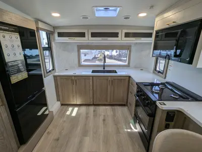 2027 Forest River Rockwood Signature 290SFK photo 24