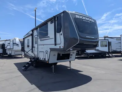 New 2027 Forest River Rockwood Signature 290SFK