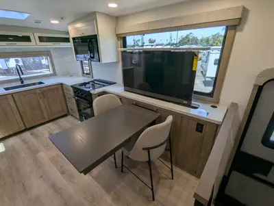 2027 Forest River Rockwood Signature 290SFK photo 23