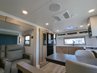 2027 Forest River Rockwood Signature 290SFK photo 17