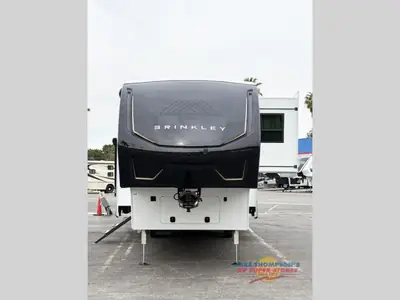 2026 Brinkley Model Z photo 2