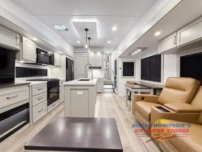 2026 Brinkley Model Z photo 19