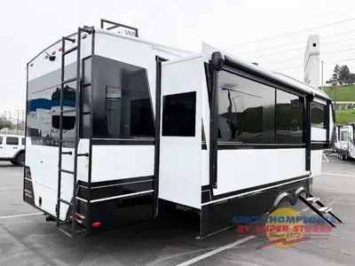 2026 Brinkley Model Z photo 7