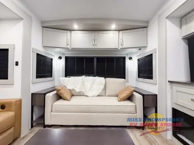 2026 Brinkley Model Z photo 15