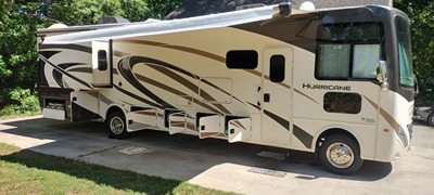2019 THOR MOTOR COACH HURRICANE photo 18