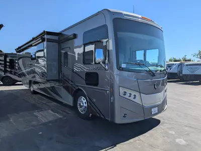 Used 2023 Thor Motor Coach Palazzo 37.5
