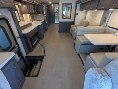 2023 Thor Motor Coach Palazzo photo 19