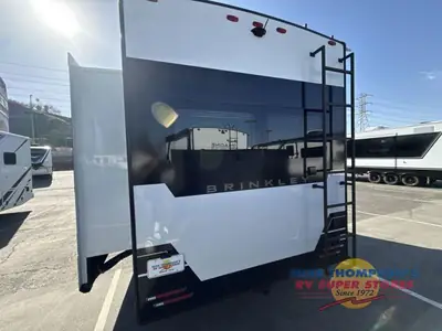 2026 Brinkley Model Z photo 7