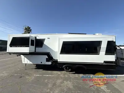 2026 Brinkley Model Z photo 12