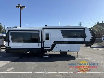 2026 Brinkley Model Z photo 9
