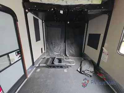 2017 Forest River RV Vengeance photo 9