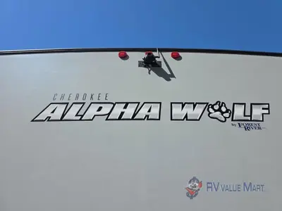 2022 Forest River Cherokee Alpha Wolf photo 12