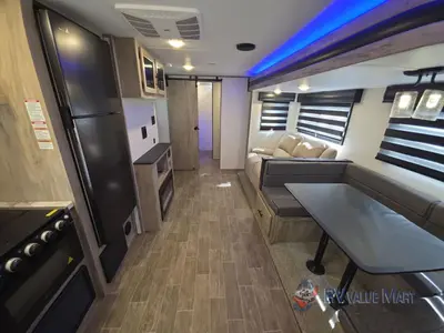 2022 Forest River Cherokee Alpha Wolf photo 23