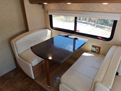 2014 WINNEBAGO ITASCA NAVION photo 27
