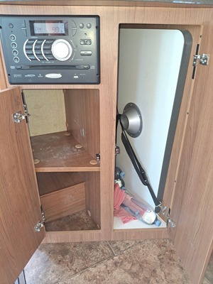 2014 WINNEBAGO ITASCA NAVION photo 28