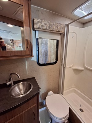 2014 WINNEBAGO ITASCA NAVION photo 39