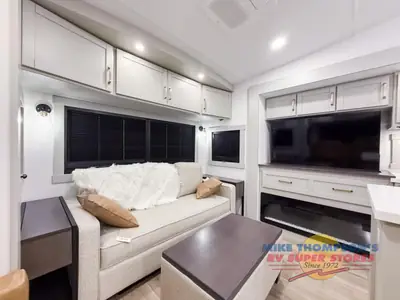 2026 Brinkley Model Z photo 16