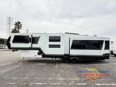 2026 Brinkley Model Z photo 4
