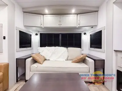 2026 Brinkley Model Z photo 15