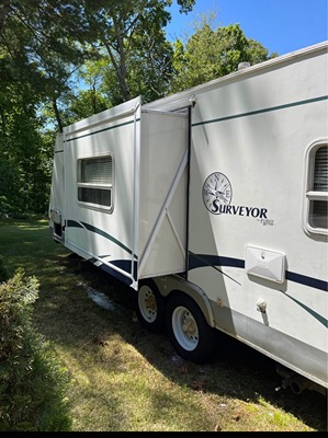 2003 FOREST RIVER SURVEYOR photo 3