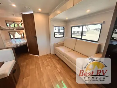 2027 Winnebago Access photo 17