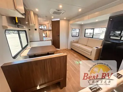 2027 Winnebago Access photo 10
