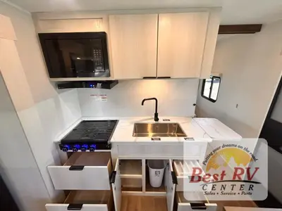 2027 Winnebago Access photo 45
