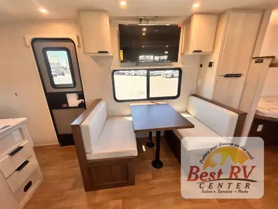 2027 Winnebago Access photo 25