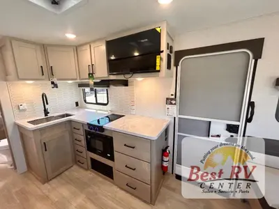 2027 Ember RV E-Series photo 21