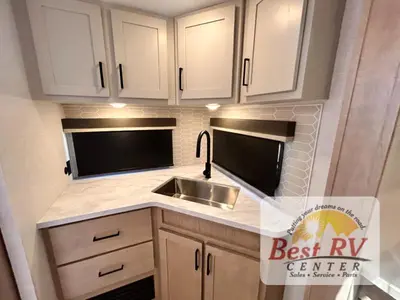 2027 Ember RV E-Series photo 27