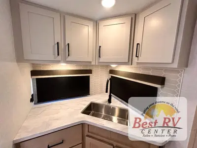 2027 Ember RV E-Series photo 28