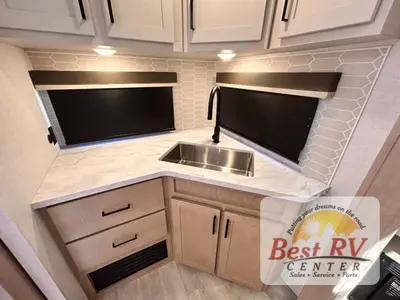 2027 Ember RV E-Series photo 29