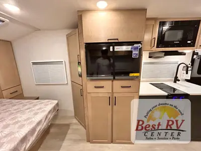 2027 Ember RV Overland Series photo 34