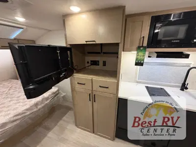 2027 Ember RV Overland Series photo 33
