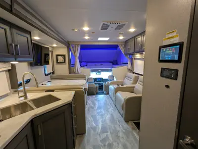 2024 Thor Motor Coach Omni XG32 photo 36