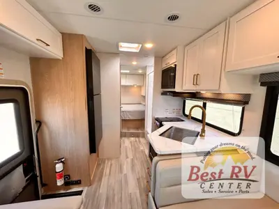 2027 Thor Motor Coach Four Winds photo 27