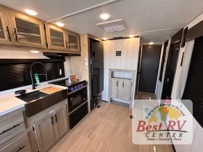 2026 Forest River RV Cherokee Grey Wolf Black Label photo 25
