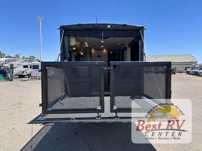 2026 Forest River RV Cherokee Grey Wolf Black Label photo 4