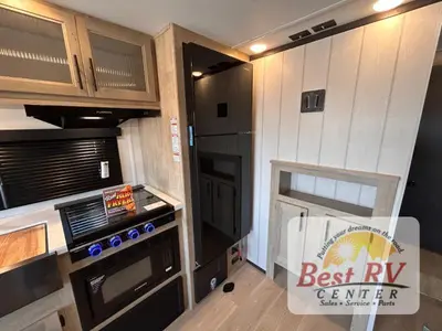2026 Forest River RV Cherokee Grey Wolf Black Label photo 32