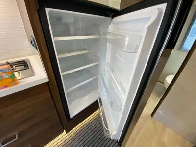 2022 Winnebago Navion photo 27