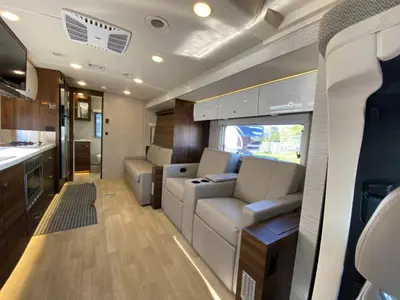 2022 Winnebago Navion photo 15